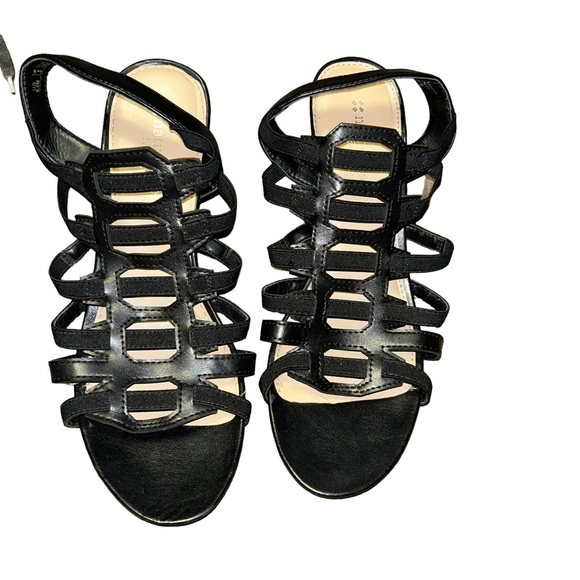 Naturalizer black strappy wedge stretch sandals size 8.5 - Picture 1 of 6